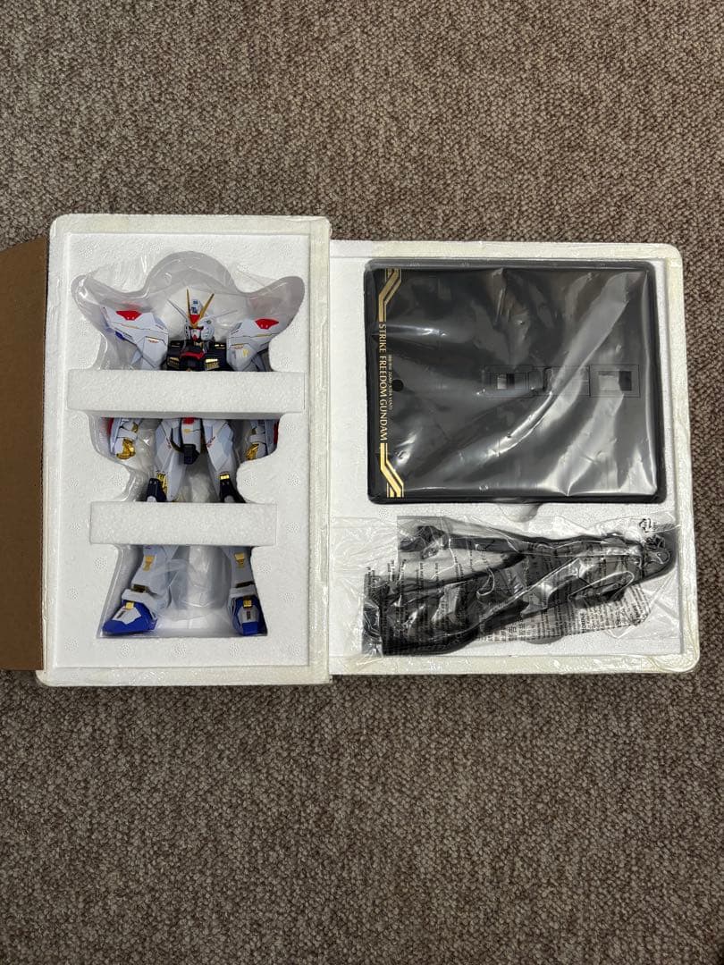 LBUILD ストライクフリーダムガンダム+光の翼　SOULBLUE