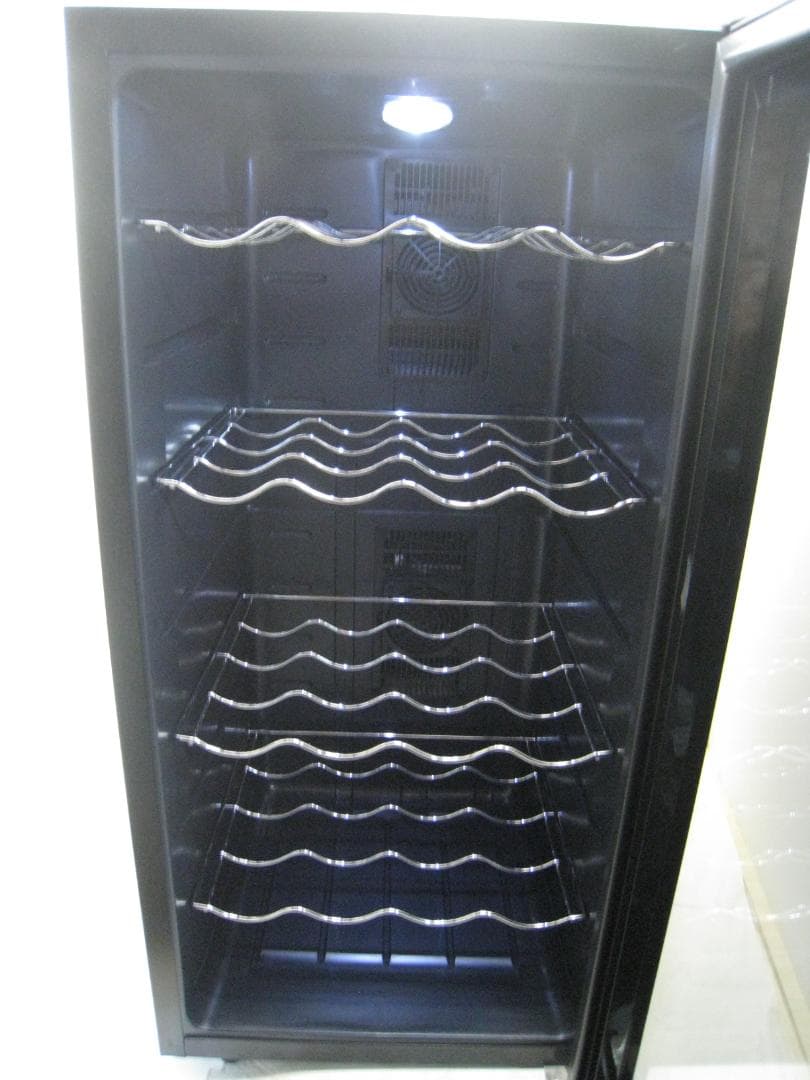 【送料無料】 ワインセラー 78L LED照明 コンポジット a04882