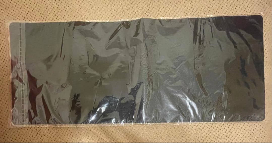 中国限定 E・HERO シャイニング・ネオス・ウィングマン プレイマット