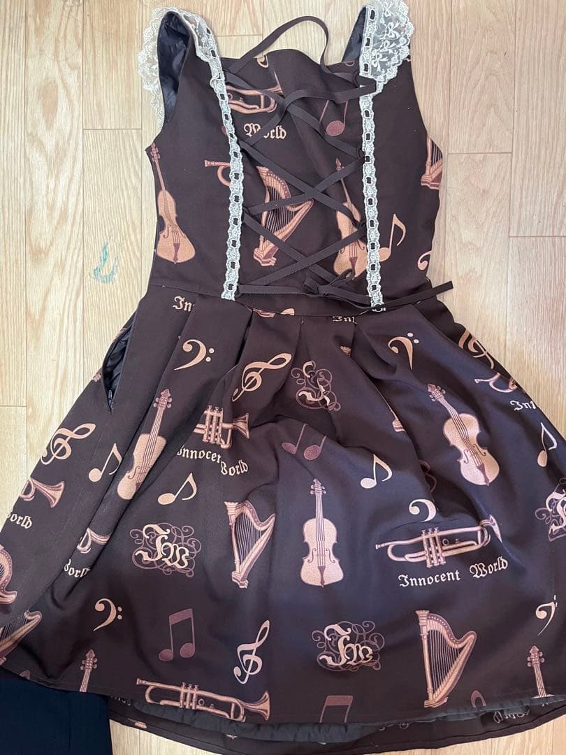 イノセントワールド　バイオリン柄ジャンパースカート