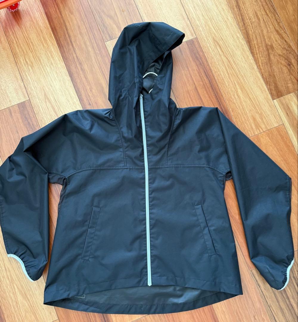 サンバリア100 ポケット付きパーカーブラック　ポケット付き