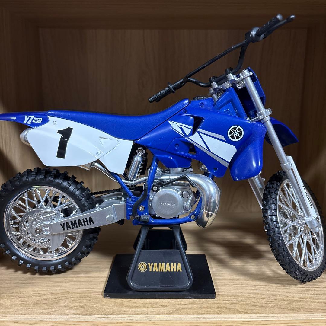 Yamaha YZ250 1/12スケールモデル