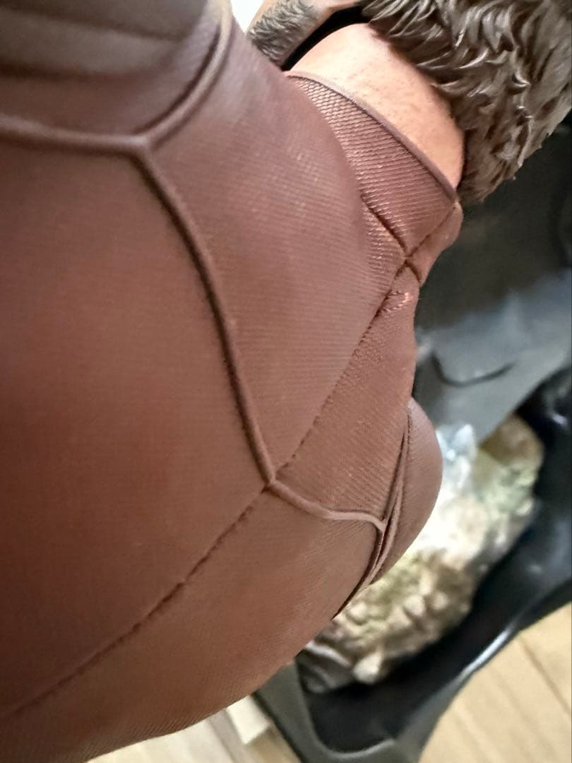 ホットトイズ MMS831 ウルヴァリン（ブラウンスーツ）限定版