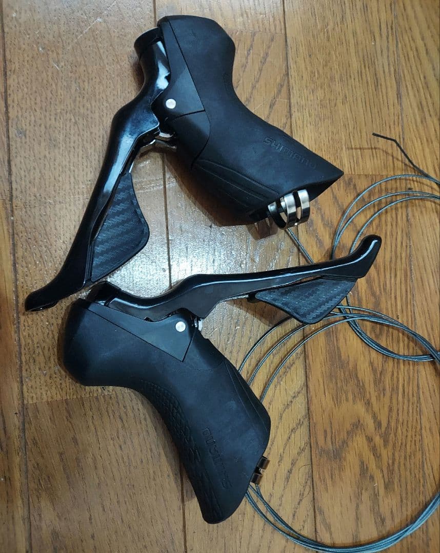 シマノ105 R7000 3点セット　ワイヤー式変速ブレーキ　走行僅少　中古美品