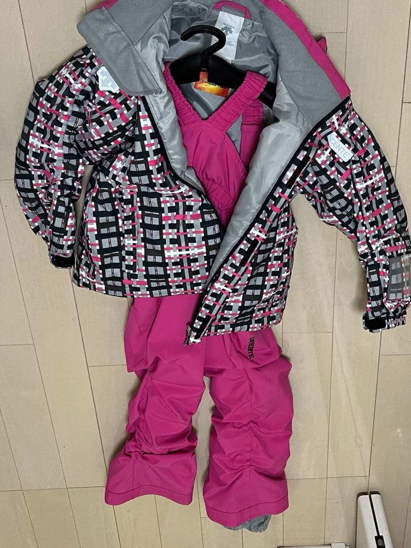 デサント　スキーウェア　140