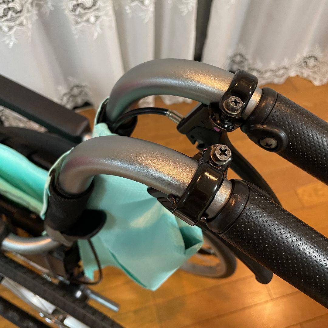 ♿ 最新モデル 小回り操作しやすい 超軽量 自走式 車椅子 ノーパンクタイヤ