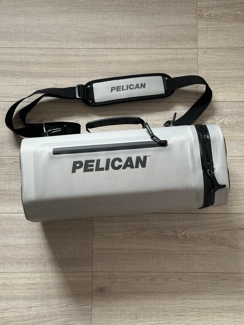 PELICAN クーラーバッグ/冷蔵庫bag グレー