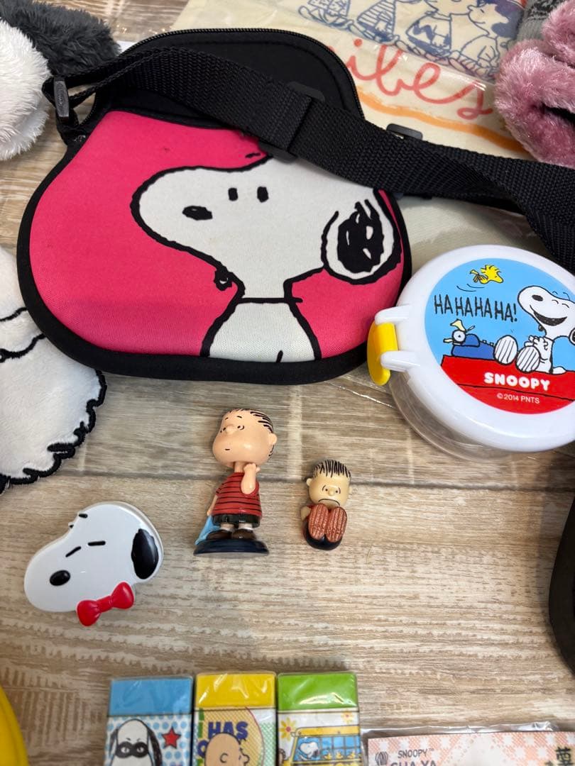 スヌーピー　peanuts ぬいぐるみ　ポーチ　文具　手袋　イヤーマフ　まとめ売