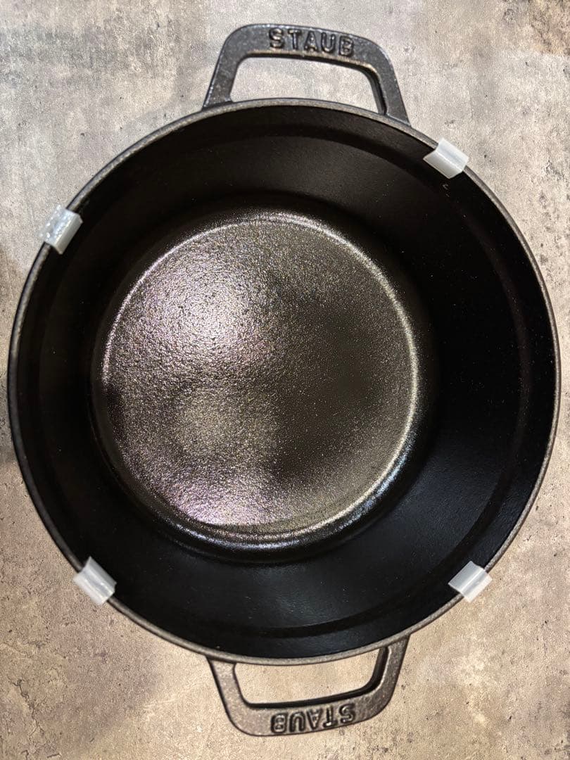 ストウブ　ストゥブ　24cm クロ　ココット　翌日発送