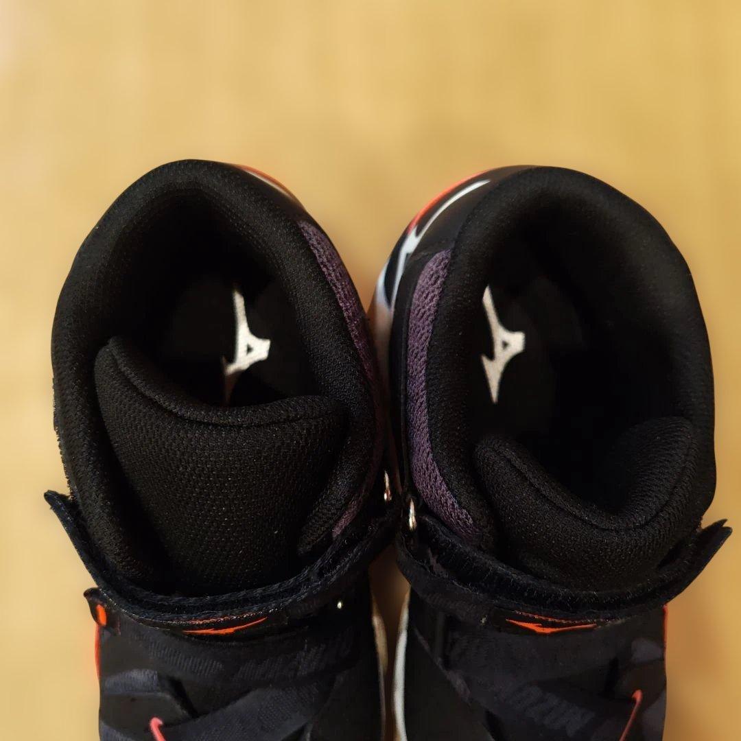 ミズノ バレーボールシューズ ウエーブアルテミス 5 WIDE 2E 25.5