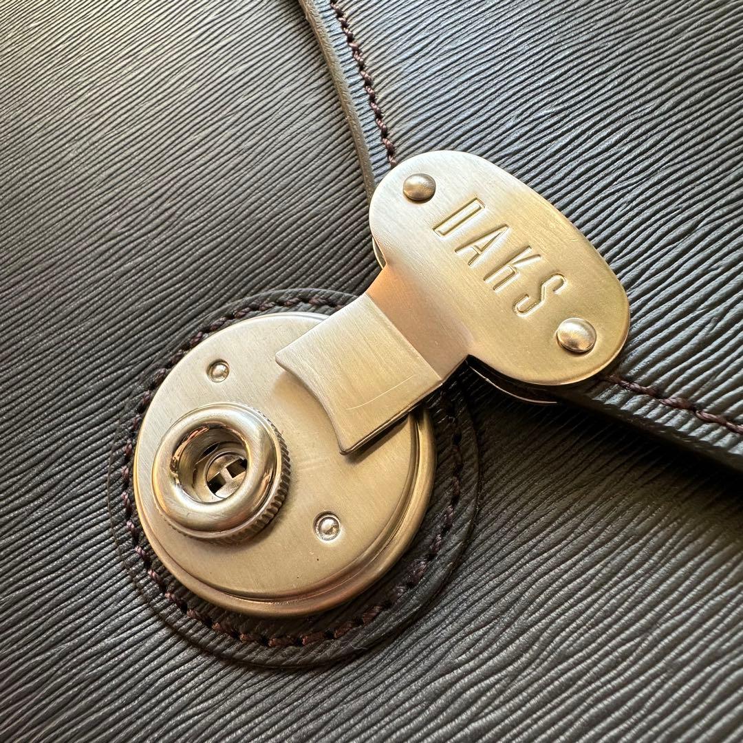 新品未使用　DAKS 本革　レザー　黒　セカンドバッグ　クラッチ　ダレス　日本製