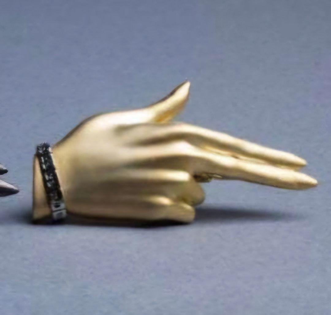 hazama×adoコラボ　ネクタイピン