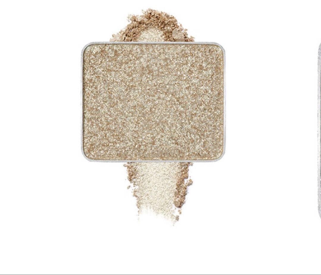 シュウウエムラ プレスド アイシャドー 8色 定価：24970円