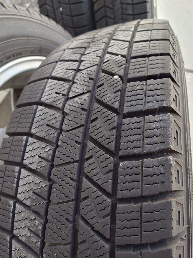 185/65R15 スタッドレスタイヤ ホイールセット