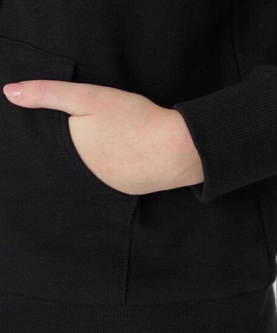 ブルーレーベル クレストブリッジ　パーカー