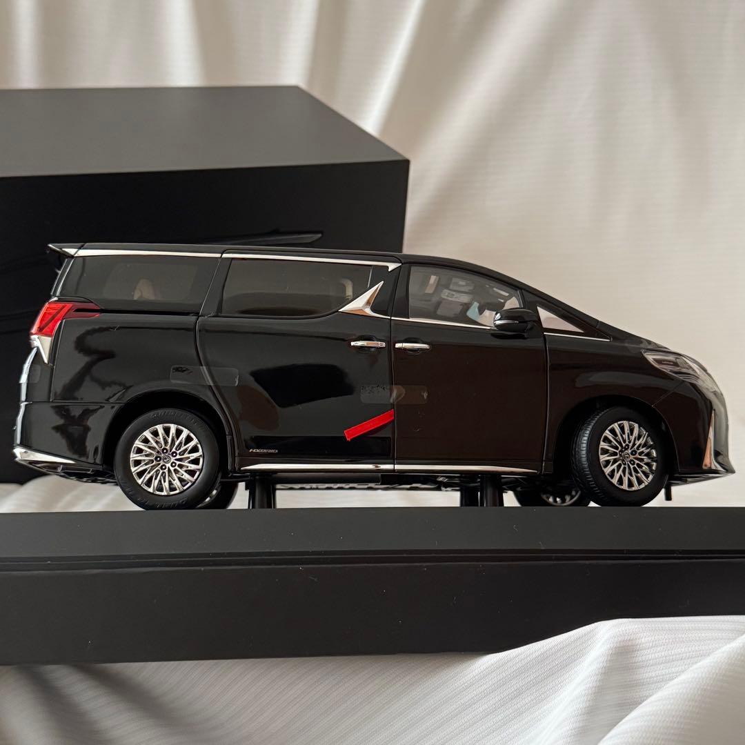 正規品 ＊ レア　初代　レクサスLM　LEXUS 純正 1/18 希少