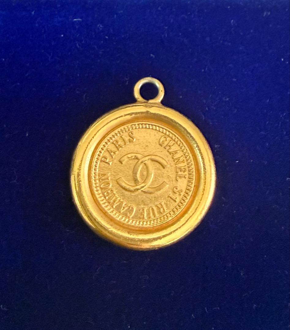 正規品 CHANEL チャーム ゴールド