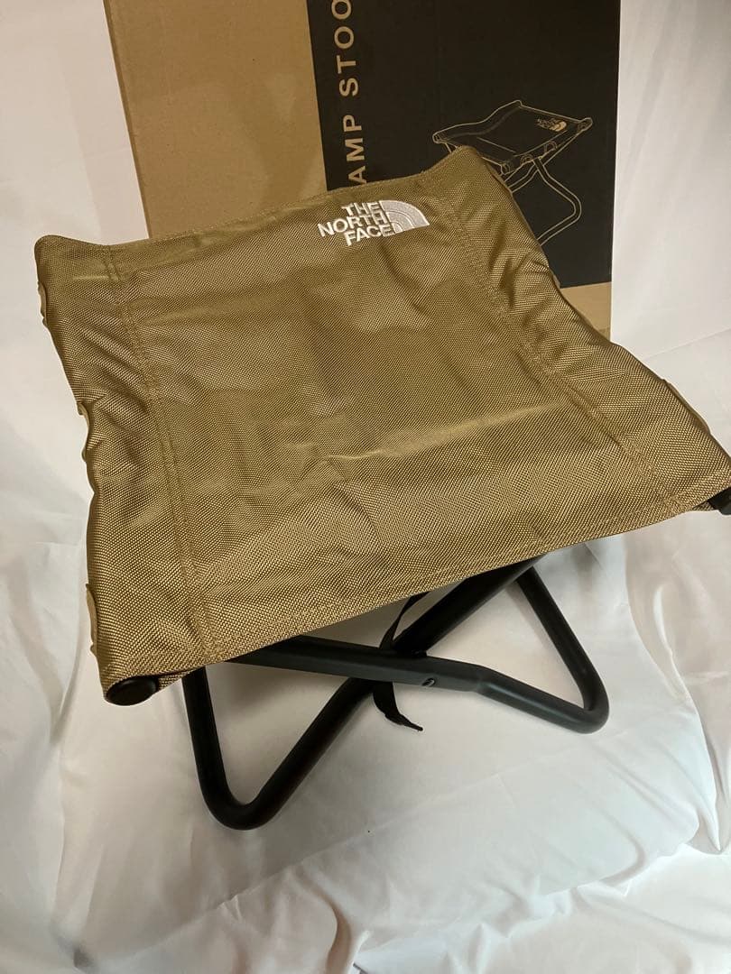 半額THE NORTH FACE キャンプスツール　スキー　スノーボード旅行に