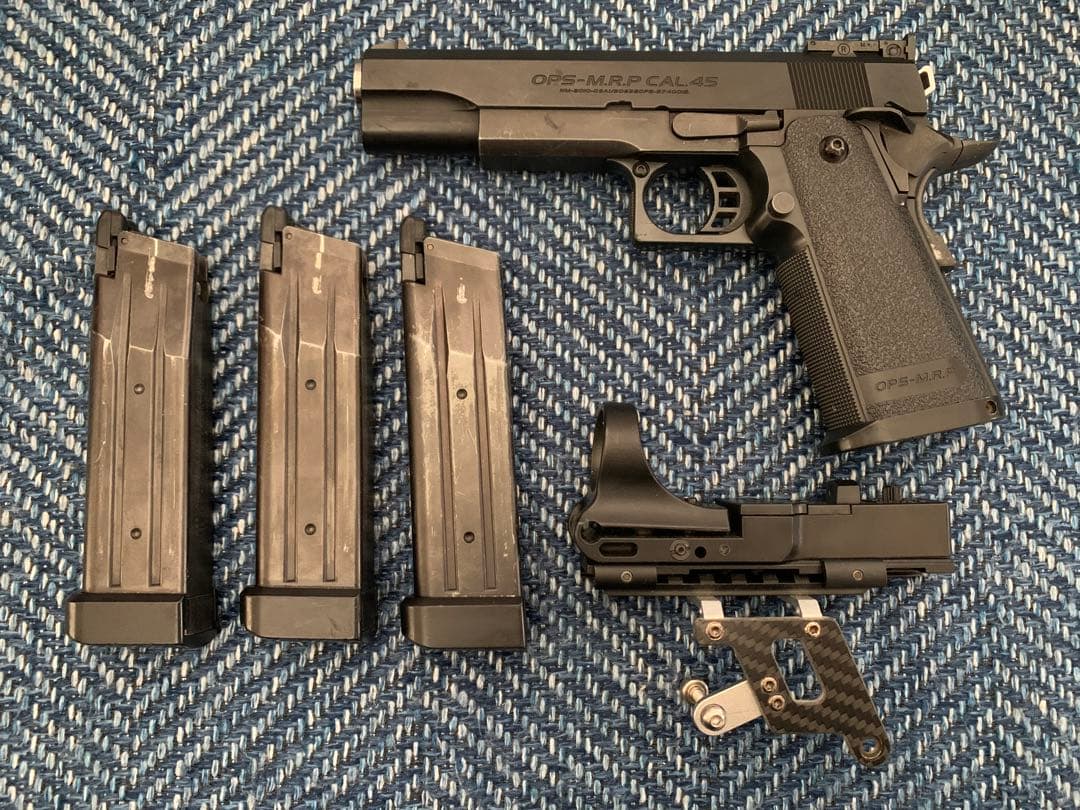 ハイキャパ5.1 ガスガン 3マガジン付き