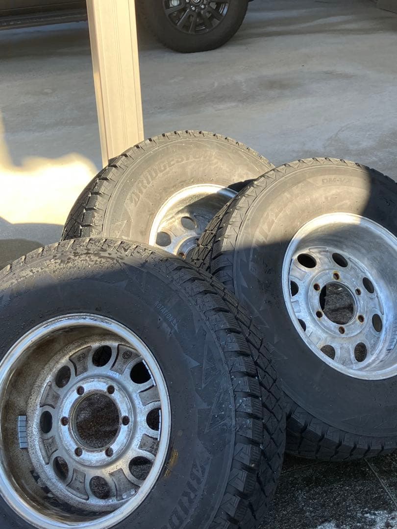 roooo　プラド78ミッキートンプソンブリザック4本　265-70-15