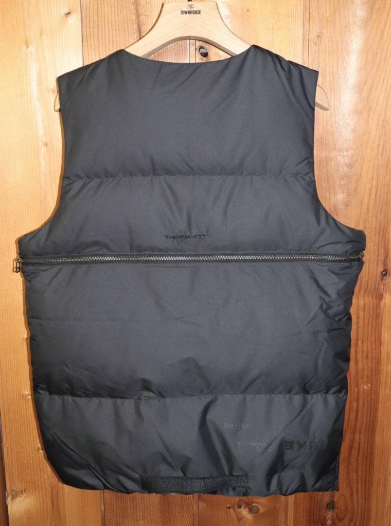 新品　NIKE THERMA-FIT CITY MADE ダウンベスト (S　併