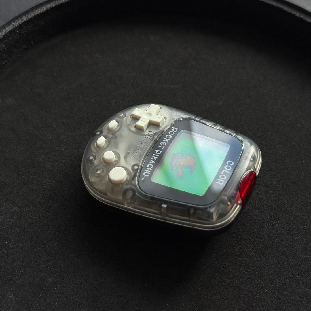 【極美品！】未開封任天堂 ポケットピカチュウ！カラー　金・銀といっしょ！ 動作品