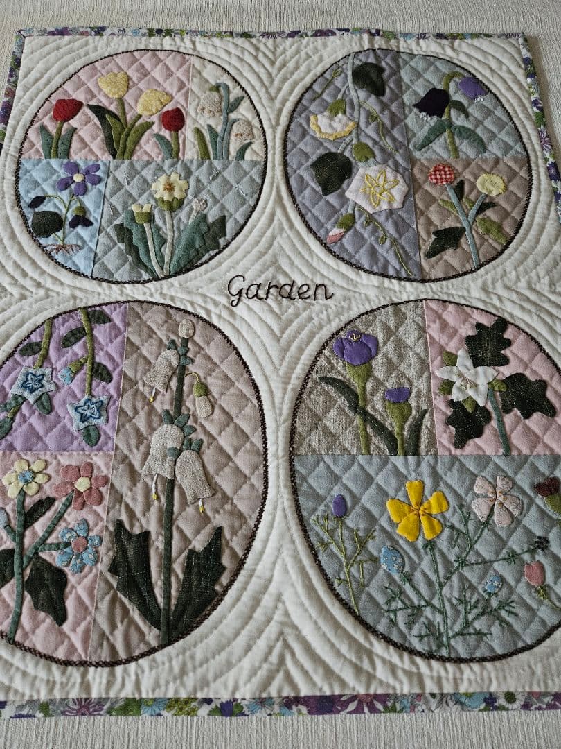 ✨四季の花✨パッチワークタペストリー