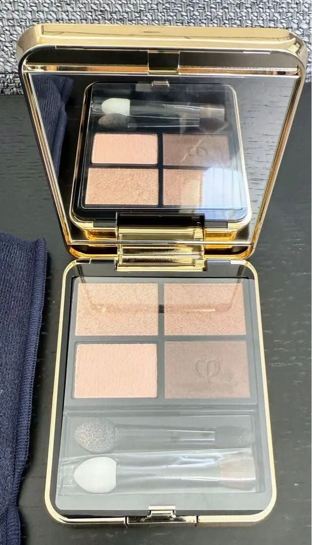 クレ・ド・ポー ボーテ アイシャドウパレット　1