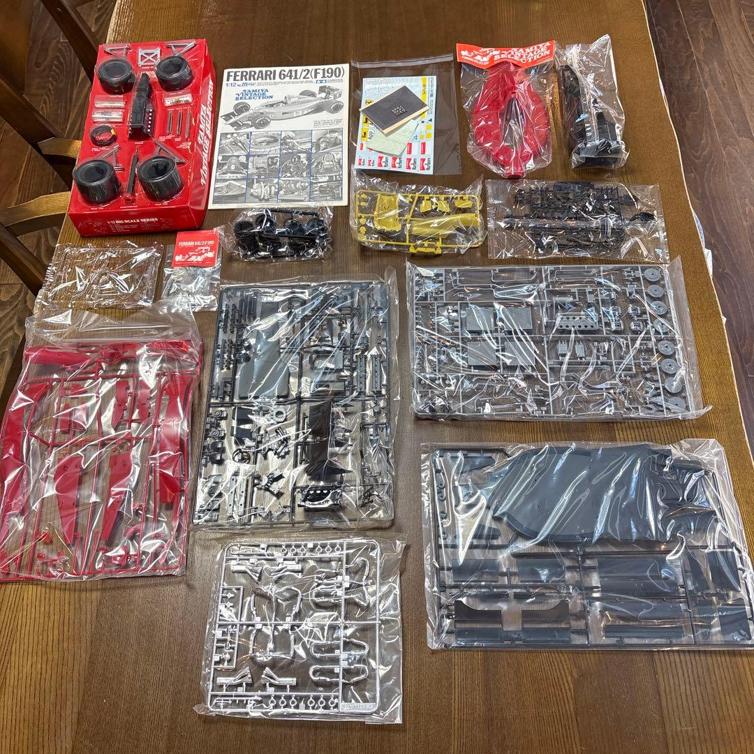 タミヤ　プラモデル　1/12 フェラーリ　641/2 （F190）　未組立