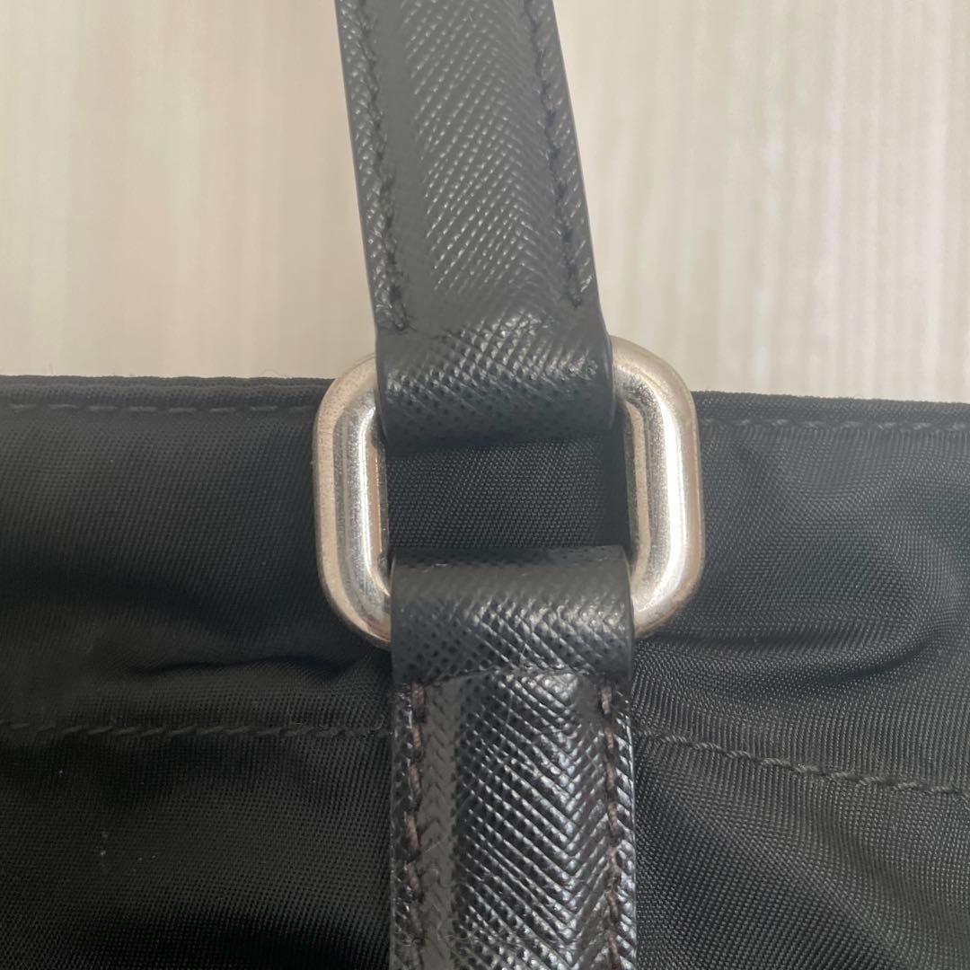 PRADA ブラック ビジネスバッグ