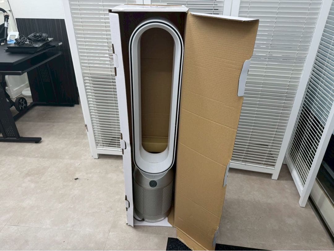 Dyson Pure Cool TP07 空気清浄ファン　中古品 nk01