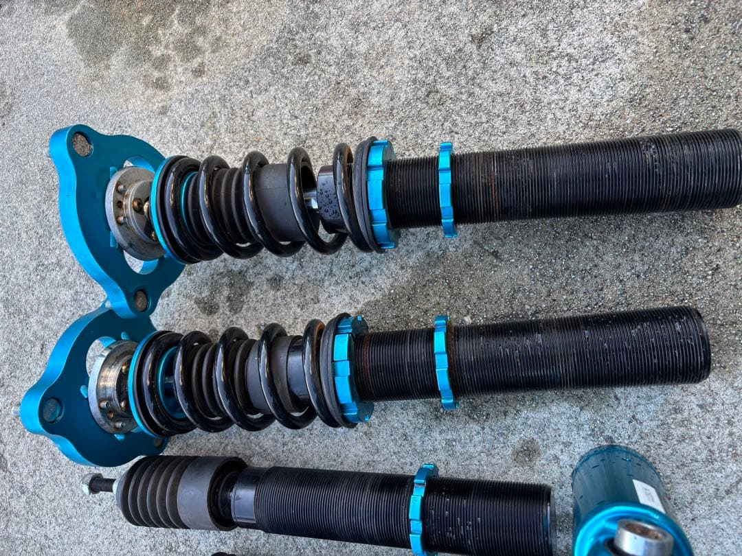 持*a様 C-HRイデアル　車高調