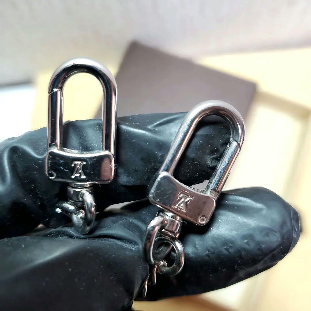 本日限定価格　ルイヴィトン　ウォレットチェーン　シルバー 　ネックレス　チャーム