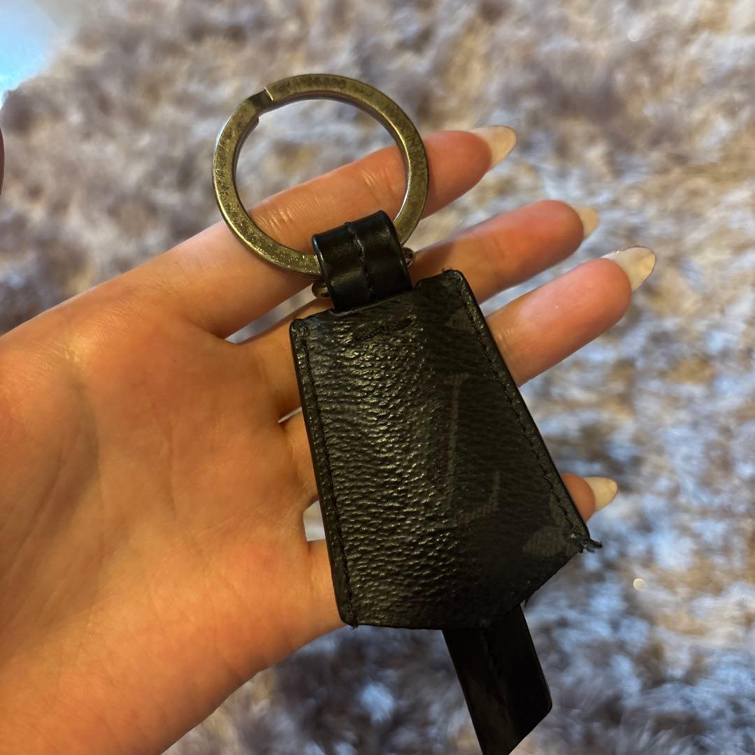 Louis Vuitton キーホルダー 黒 レザー
