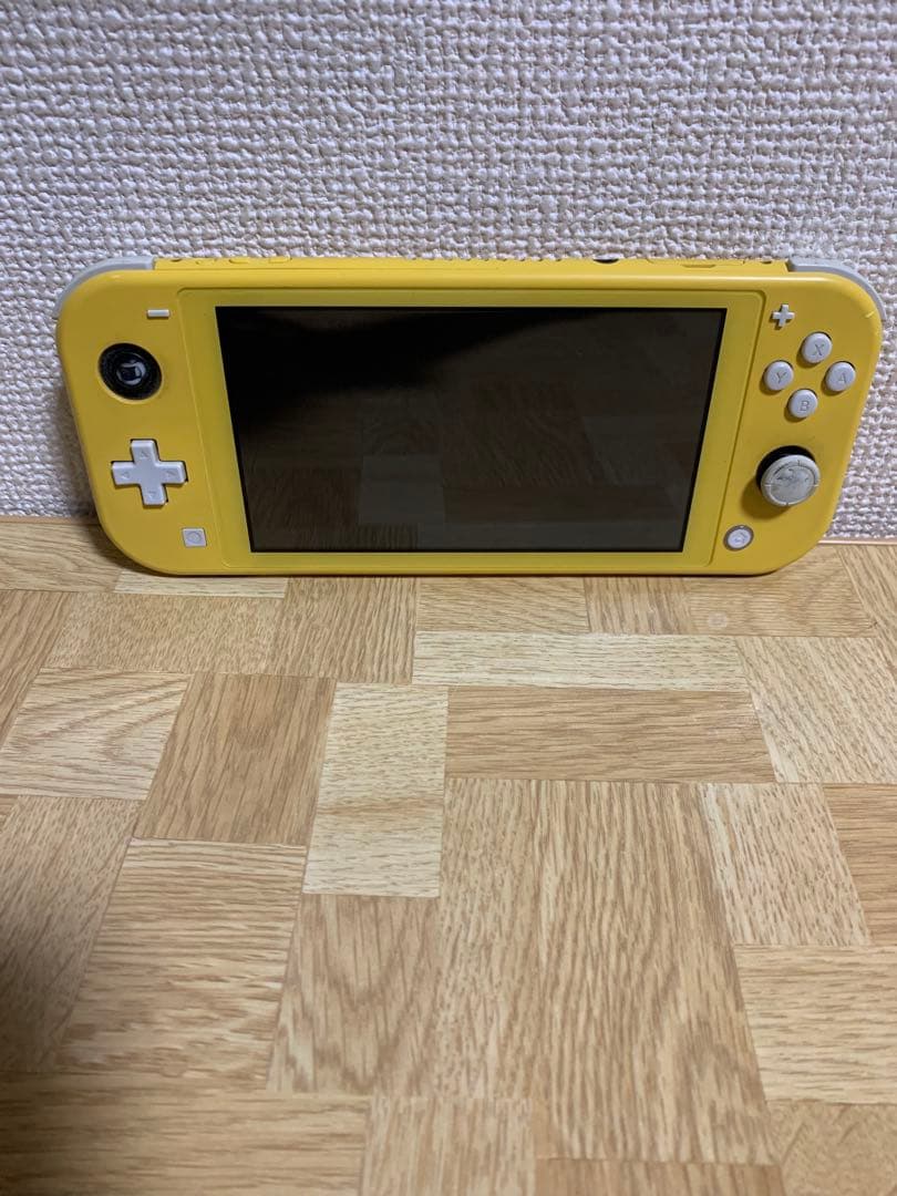 【ジャンク品】Nintendo Switch Lite イエロー　⭐︎