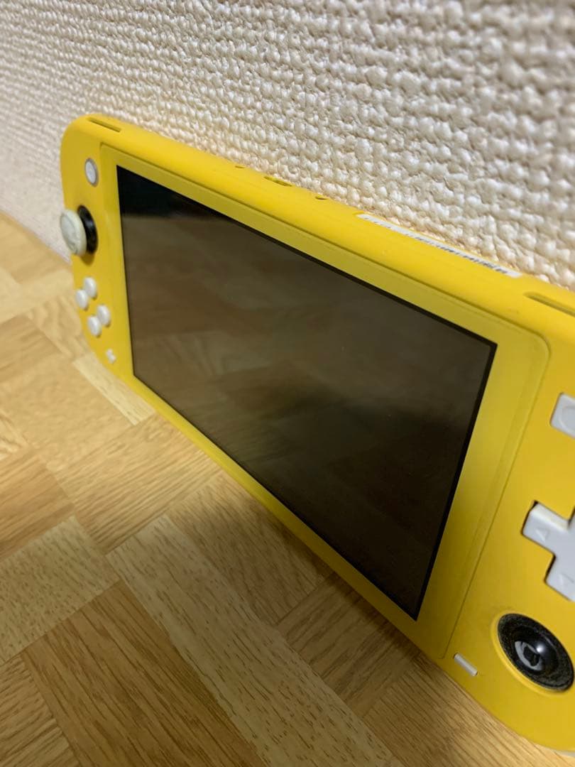 【ジャンク品】Nintendo Switch Lite イエロー　⭐︎