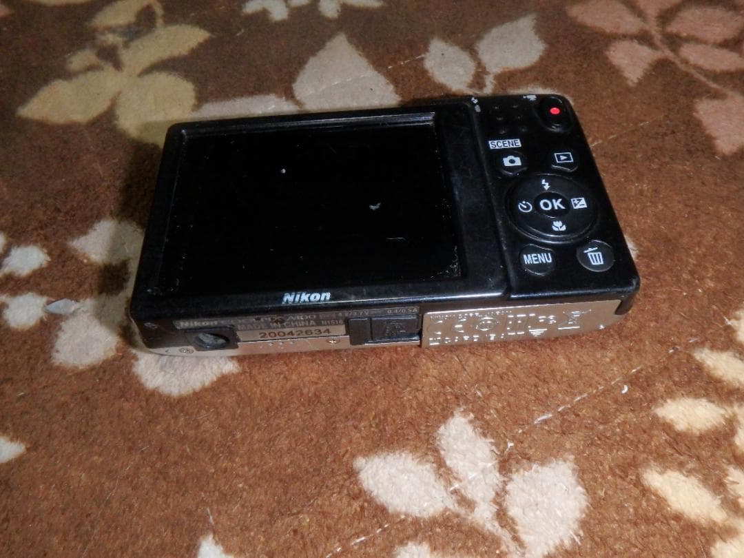 動作品 NIKON A100 COOLPIX デジタルカメラ