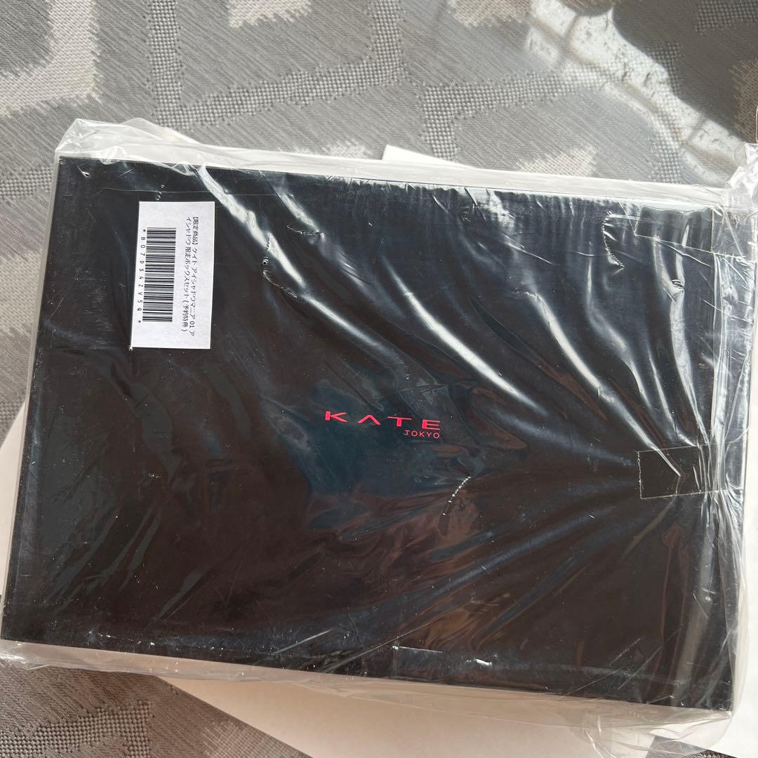 KATE アイシャドウマニア 01 BOOK BOX付き