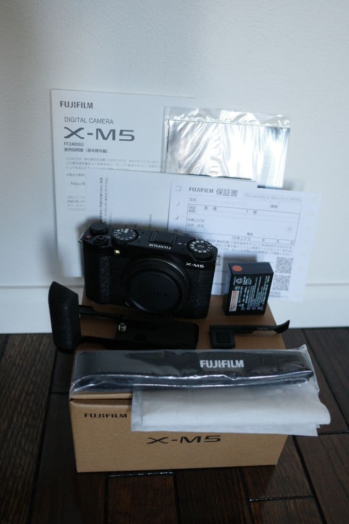 【美品】FUJIFILM X-M5 ミラーレスカメラ 本体+アクセサリ