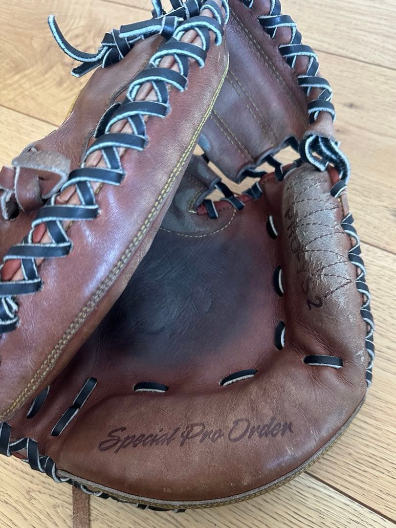 相川亮二　実使用ミット