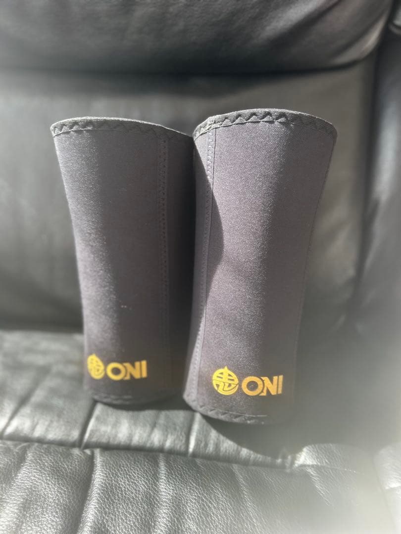 ONI ニースリーブS級品 黒 収納袋付き