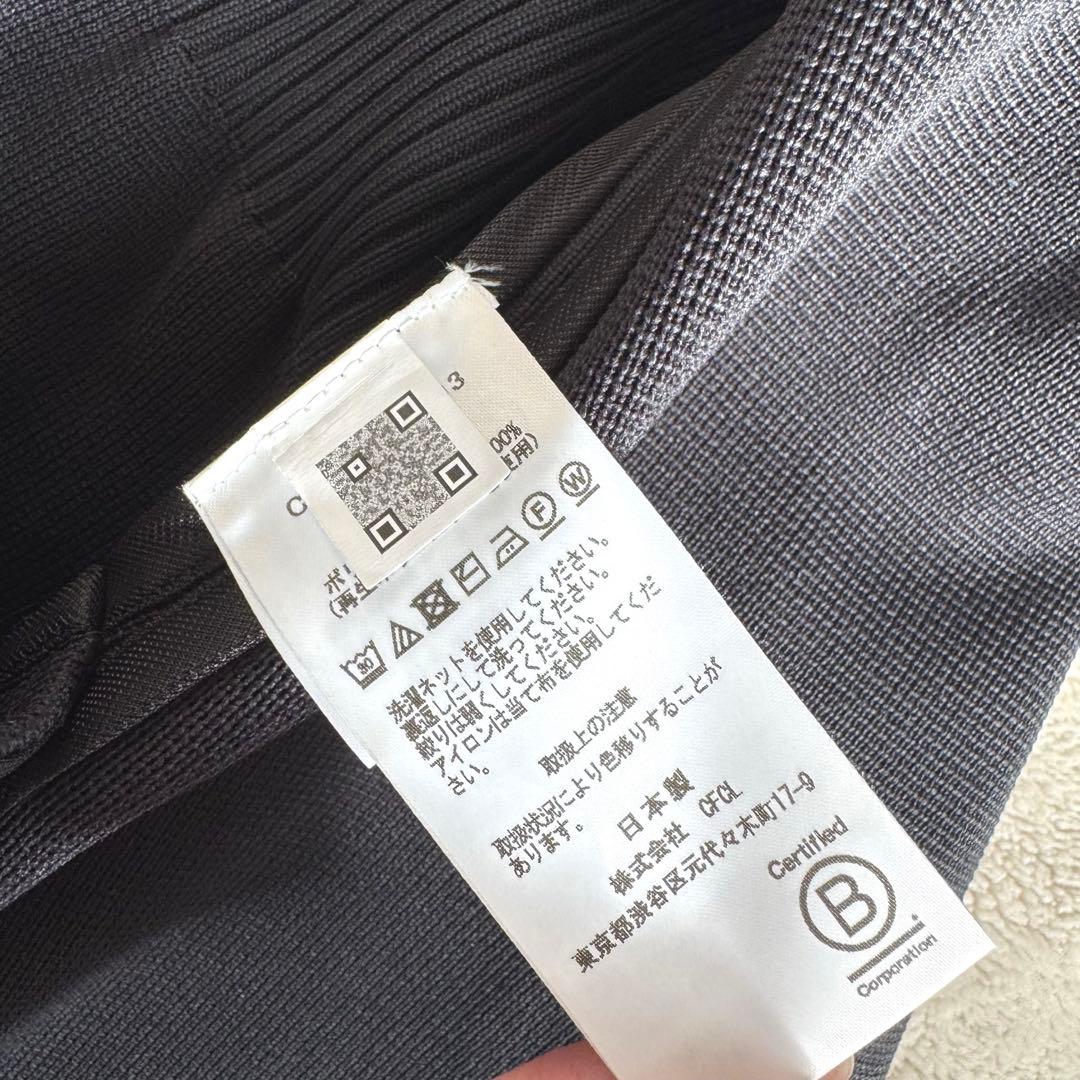 完売 CFCL MILAN COLLARLESS LONG VEST ブラック