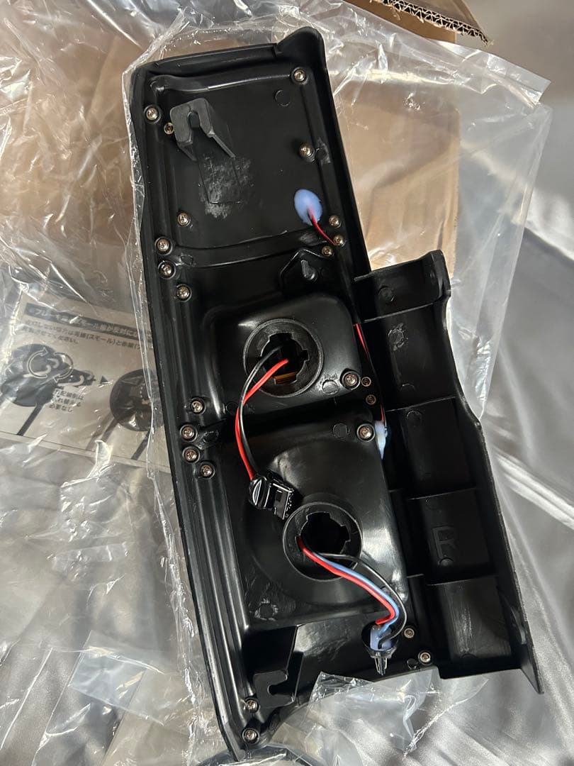ジムニーjb23☆フルLEDテールランプ・新品未使用品 & ハーネスおまけ付き