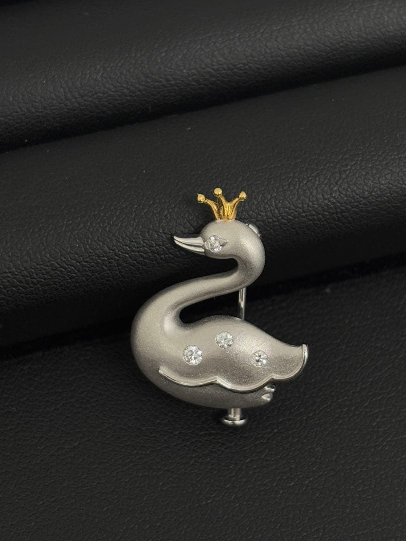 TASAKI K18WG白鳥モチーフダイヤモンドブローチ