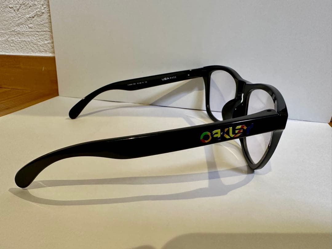 [モンエナ] OAKLEY frogskins VR46