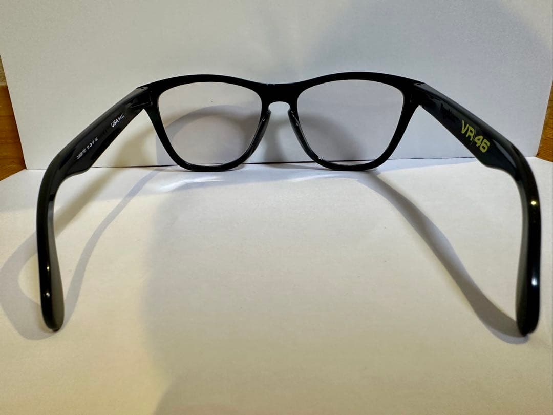 [モンエナ] OAKLEY frogskins VR46