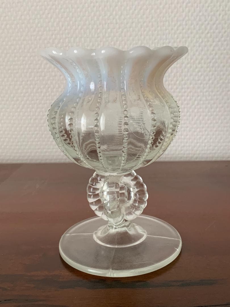 ✨SALE✨オールドフェントン花瓶　薊　オパールセントガラス　置物　アンティーク