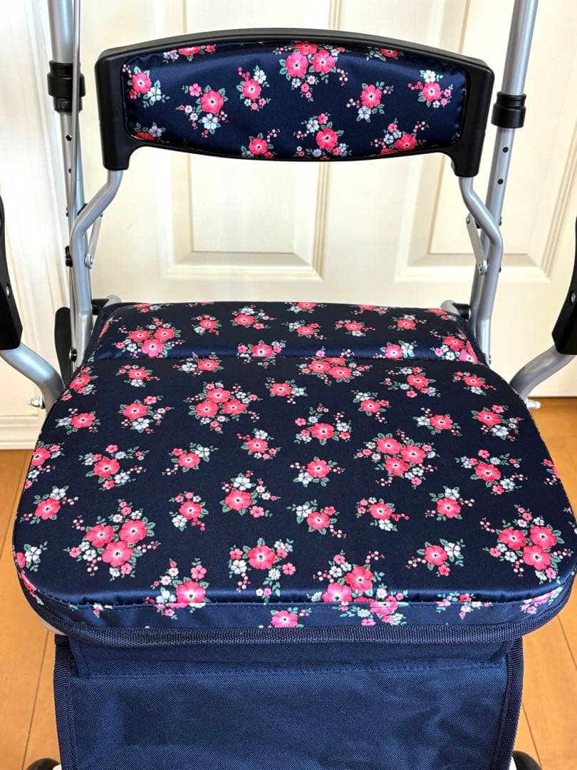 新品同様　シルバーカーデュオST 買い物カート　手押し車　花柄　折り畳み