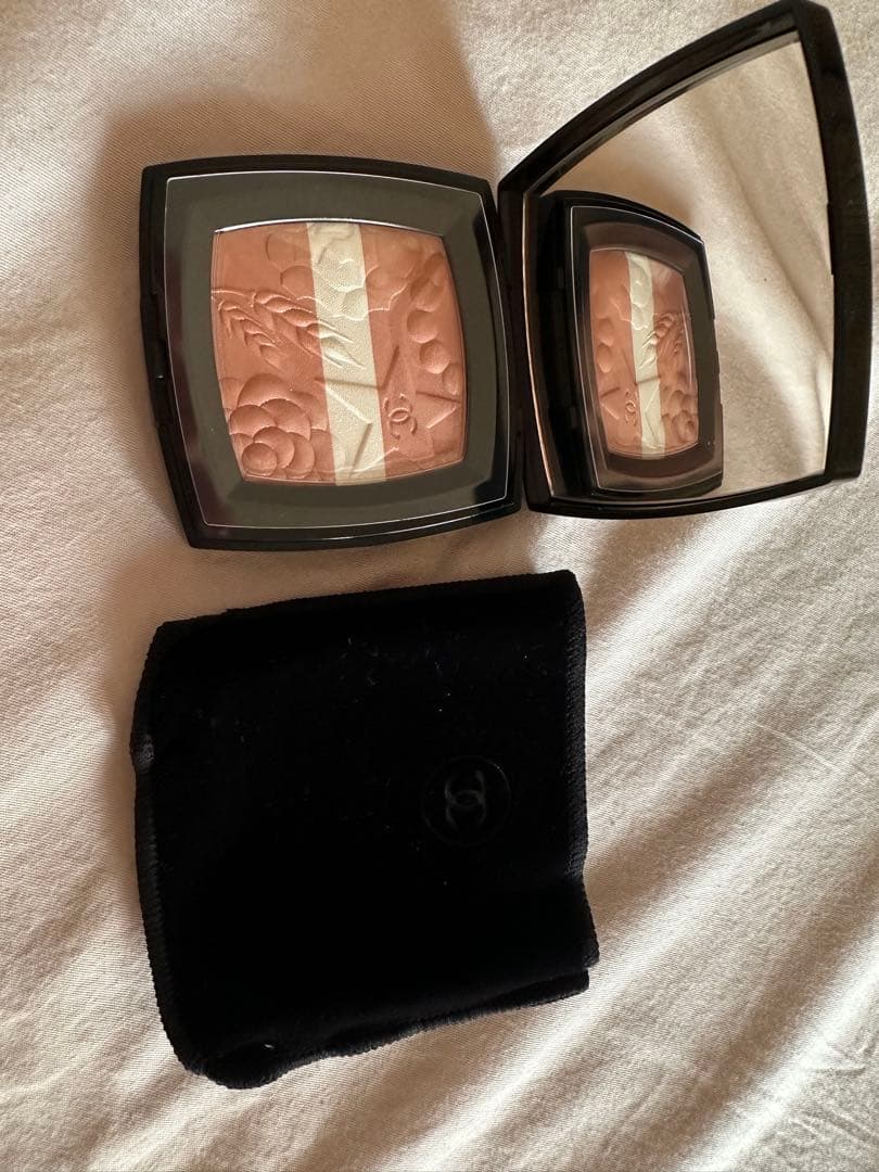 CHANEL 2025年のホリデーコレクション レ シーニュ ドゥ シャネル