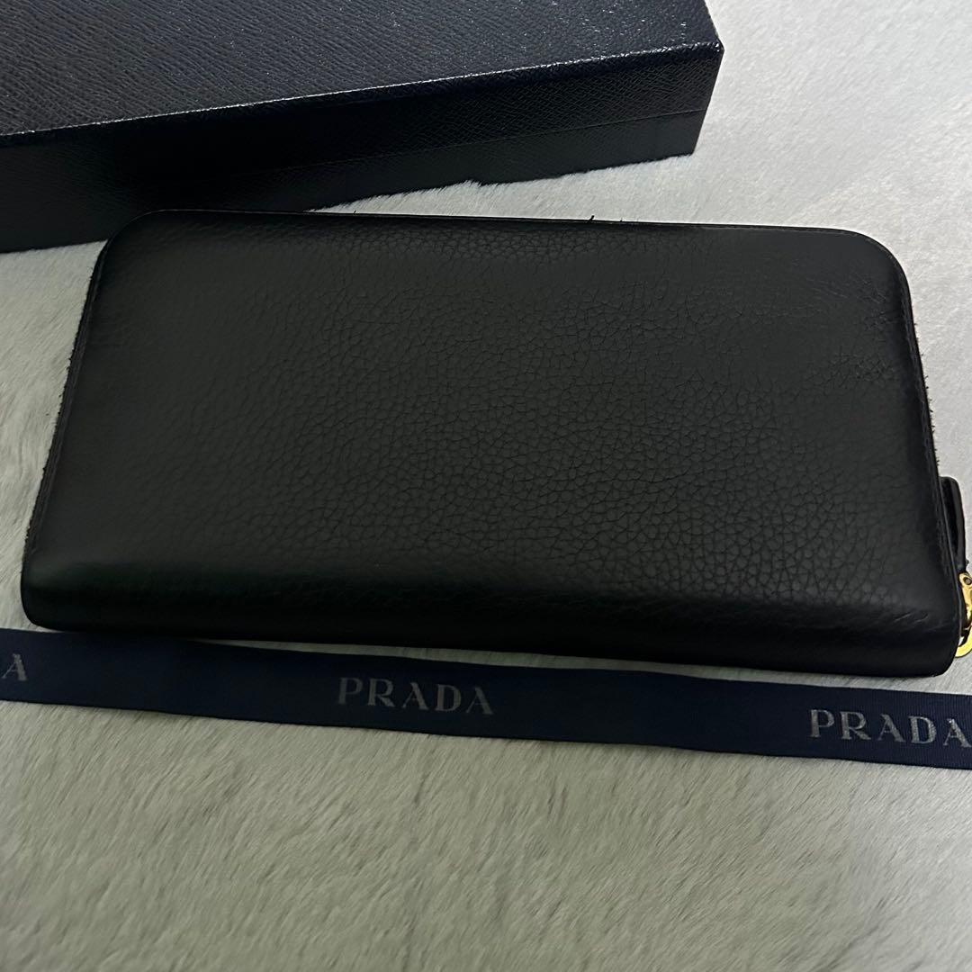PRADA プラダ　長財布　ラウンドファスナー　シボ革　ゴールドロゴ